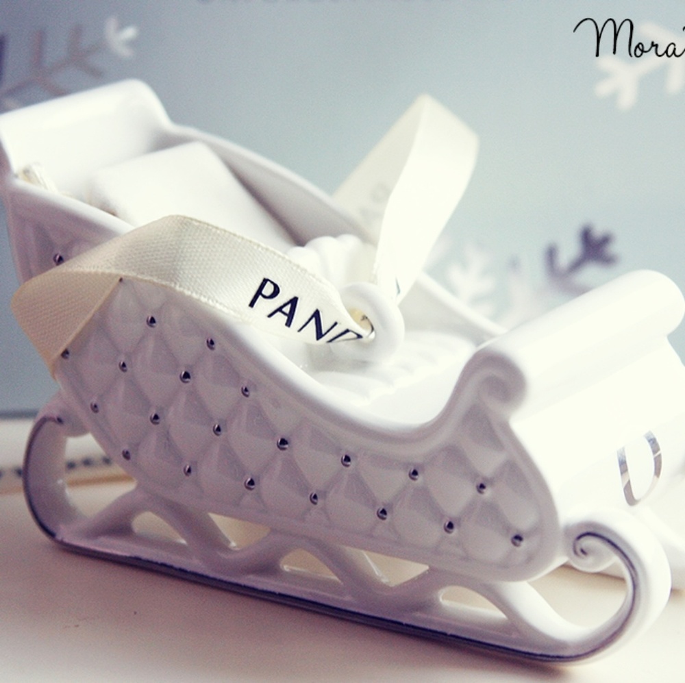 Pandora Sleigh Ornament - Picture 3 of 8